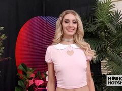 Fafanje, Globoko grlo, Hardcore, Pete, Penis, Dokolenke, Čvrsta, Joške