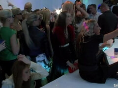 ブロンド, 茶髪の, 衣服着たままセックス, ハードコア, 異人種間, レズビアン, オージー, スインガー