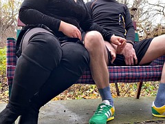 Amateur, Gros seins, Branlette thaïlandaise, De plein air, Collant, Public, Nénés, Épouse