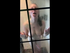 Unexpected Night in Hotel Girl Dancing Naked in the Shower Then Oil Masturbation with Pulsing Pussy