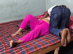 Enthousiasteling, Mooie dikke vrouwen, Grote kont, Stel, Eerste keer, Buiten