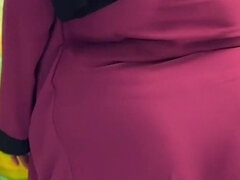 Beautiful Big Ass & Huge Boobs Arabic Hot Mother-in-law!