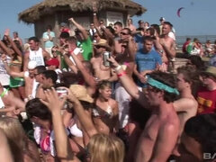 18 χρονον, Ερασιτέχνης, Μαύρος, Ξανθιά, Μελαχροινή, Γυαλιά, Εκτός, Πραγματικότητα