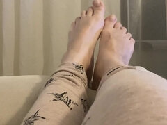 Fetiche por pé, Feito em casa, Meias, Solo chão