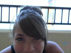 Aasialainen, Isot tissit, Suihinotto, Rintava, Spermashotti, Käsihoito, Näkökulma pov, Imevä