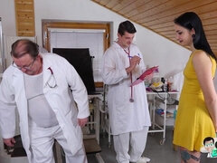 Sharlotte Thorne's tattooed pussy temperature: 4K Ultra HD