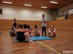 Ερασιτέχνης, Ξανθιά, Πίπα, Τσέχα, Γιαγιά, Ηδ, Δασκάλα, Έφηβος