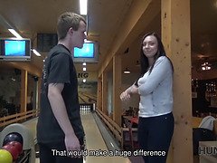 Vriendje, Man die toekijkt, Hd, Spijkerbroeken, Geld, Openbaar, Verlegen, Mager