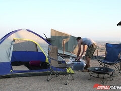 Rumpe, Store pupper, Blond, Kjæreste, Slikking, Utendørs, Fitte, Pupper