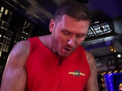 Hot fair-haired MILF Lindsey Cruz in seductive stockings