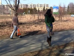 Μελαχροινή, Τακούνια, Εκτός, Pornstars, Δημόσιο, Μουνί, Ξυρισμένη, Μόνος