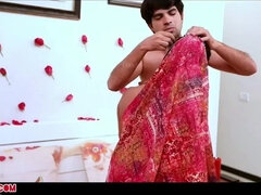 Anál, Velké kozy, Kuřba, Creampie, Stříkání spermatu, Footjob, Přírodní prsa, Kozičky