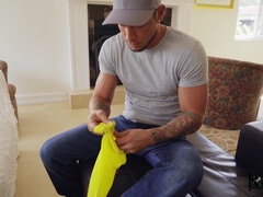 Babe, Velik kurac, Velike joške, Busty, Resničnost, Rdečelaska, Drgnjenje ob joške, Joške