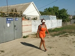 Amatör, Stor stjärt, Stora tuttar, Påklädda, Granny, Mogen, Milf, Utomhus