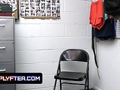 Hinterzimmer, Besamung, Domination, Behaart, Muschi, Schlaffe titten, Taboo, Jungendliche (18+)