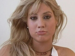 Beautiful Amateur Latina Sofi Got Her Pussy Destroyed by Two Cocks in Porn Casting