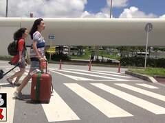 Aasialainen, Auto, Hullu, Söpö, Käsihoito, Rankka, Pienikokoinen, Rajua