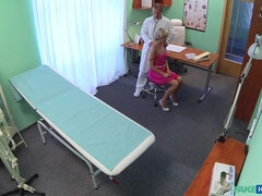 Koupelna, Kuřba, Creampie, Doktor, Sestřička, Pička, Rimjob, Voyeur