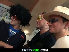 Kuřba, Puma, Dávení penisem, Honění, Milf žcbp, Mamina, Realita, Nevlastní máma