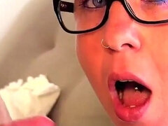 デカ尻, ブロンド, フェラチオ, ヨーロピアン, フランス人, 眼鏡, タトゥー, オッパイの