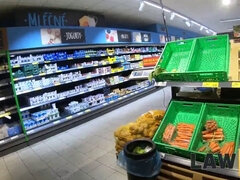 18 χρονον, Πίπα, Μελαχροινή, Ηδ, Γραφείο, Άξεστος, Κοκκαλιάρης, Βυζιά