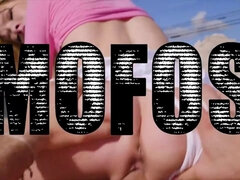 Μεγάλα βυζιά, Συνελήφθη, Πούτσος, Ηδ, Αυνανισμός, Πρώτου προσώπου, Βυζιά, Παιχνίδια