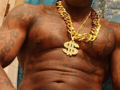 큰 음경, 흑인, 사정 샷, 머리카락이 많은, 수음, 근육, 혼자, 장난감들