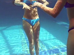 Bambino, Bikini, Bisessuale, Hardcore, Lesbica, Piscina   biliardo, Ragazza, Tette