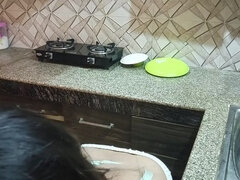 18 let, Asijské, Homemade, Kuchyně, Spodní prádlo, Sólo, Teenka