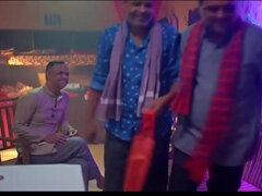 Grosser schwanz, Schwanz, Selbstgemacht, Hausfrau, Indisch, Milf, Mutti, Rau