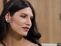 SUPERSIZED BIG BEAUTIFUL WOMEN blonde screwed hard by hispanic tranny