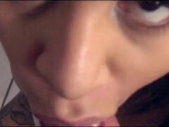 Velký zadek, Pár, Stříkání spermatu, Dávení penisem, Na pejska, Kancelář, Vyholené, Kozičky