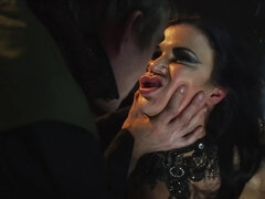 Gorgeous brunette is receiving fat boner in her cunt and mouth