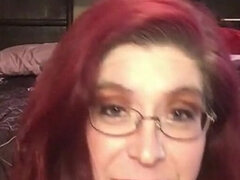 Amatør, Dildo, Beskidt snak, Briller, Ældre kvinde, Røvhåret, Solo