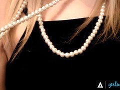 Velký zadek, Hd, Výprask, Masturbace, Kalhotky, Pička, Ječení, Upskirt