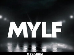 Грудастые, Постарше, Пальцем, Лесбиянка, Лизание, Натуральные сиськи, Крошечные, Молоденькие