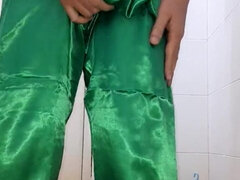 Amateur, Asiatique, Travestis, Tir de sperme, Branlette thaïlandaise, Solo