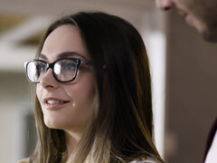 Dávení penisem, Dávení, Ponížení, Pička, Drsné akce, Teenka, Kozičky, Panna