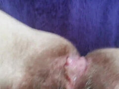 Leie, Grosser kitzler, Nahaufnahme, Extrem, Behaart, Orgasmus, Pov, Vibrator