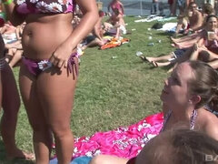 Fine-looking yellow-haired gal in private amateur XXX video out of the house