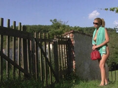 18, デカパイ, 浮気者, チェコ, 指いじり, オーガズム, 現実, おもちゃ