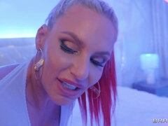 Velké kozy, Prsatá, Milf žcbp, Olej, Pička, Drsné akce, Kozičky, Hračky