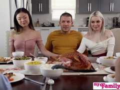 Liz Jordan and Demi hawks share Thanksgiving pie and get a creamy surprise