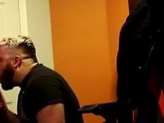 Amatorka, Duży kutas, Obciąganie, Wytrysk do ust, Tatuś, Włochaty