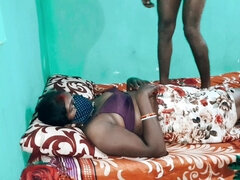 Usha Bhabhi Was Released by Her Ex-boyfriend After Applying Oil on His Big Penis. Whore Usha Bhabhi Started Screaming.