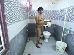 Isot tissit, Kotitekoinen, Intialainen, Nännit, Roikkuvat tissit, Suihku