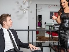 Velké kozy, Kuřba, Brunetka, Na pejska, Honění, Milf žcbp, Punčochy, Kozičky