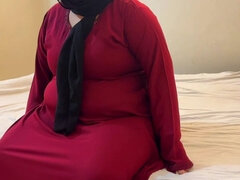 Fucking a Chubby Muslim Mother-in-law Wearing a Red Burqa & Hijab