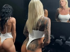 Inna Innaki adore Blond fit ass