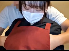 I made a naked apron for a fair-skinned beauty who works in a Japanese-style kafa